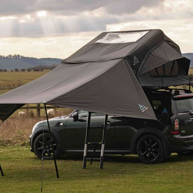 Discovery 4 Roof Tent and Awning Package