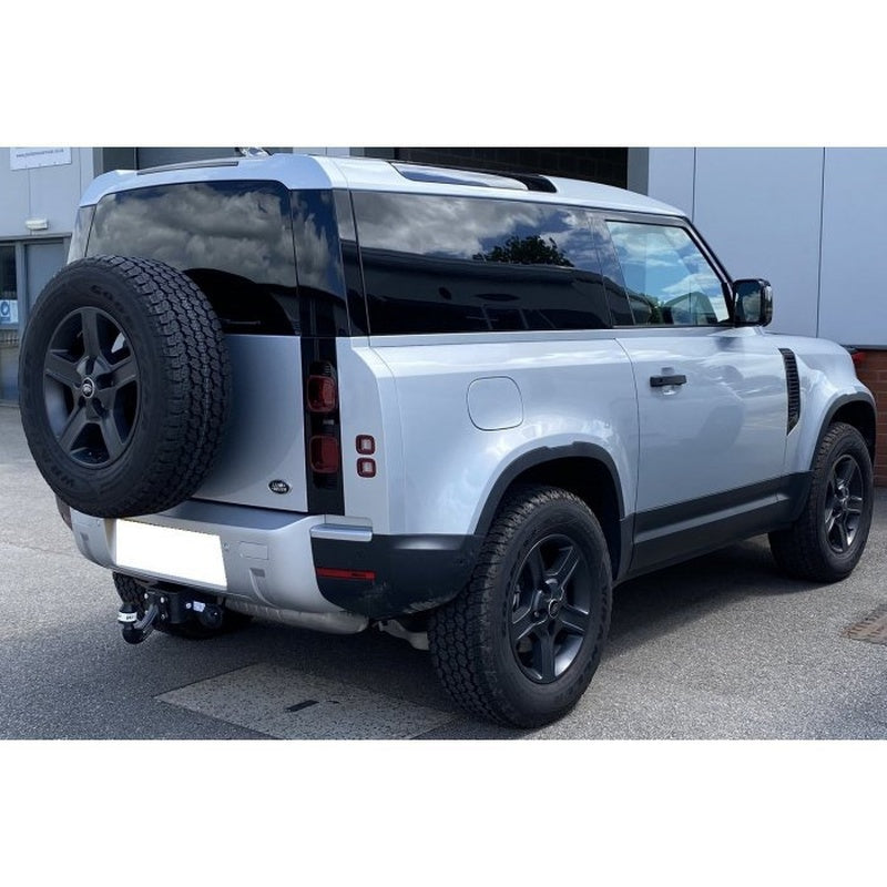 New Defender L663 Towing Package with Fitting